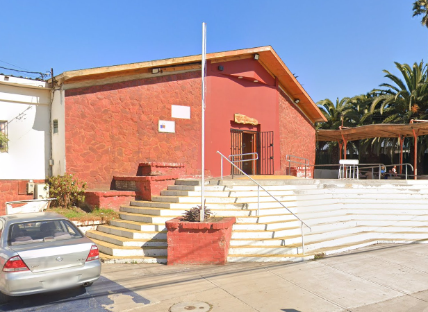 Fachada de la Oficina del Registro Civil en Quintero