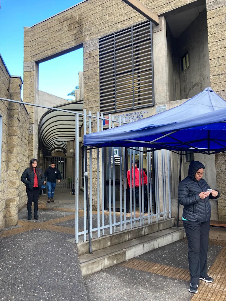 Fachada de la Oficina del Registro Civil en Independencia