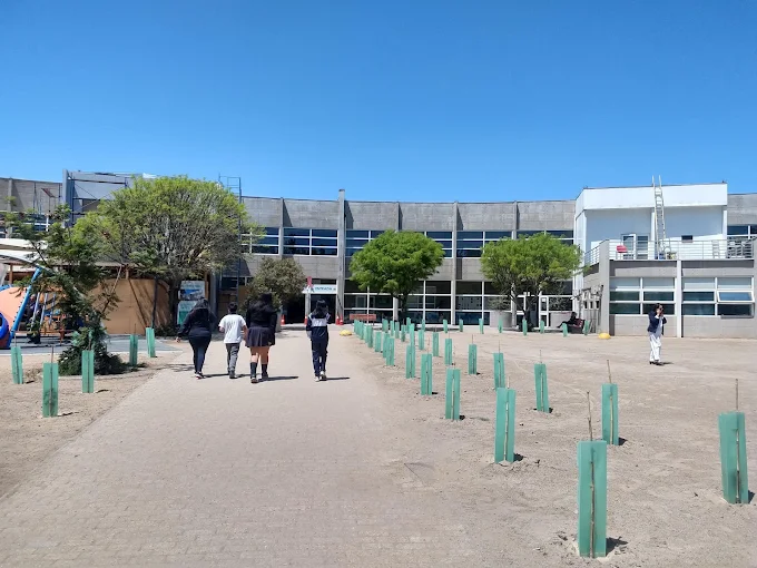 Fachada de la Oficina del Registro Civil en Colina