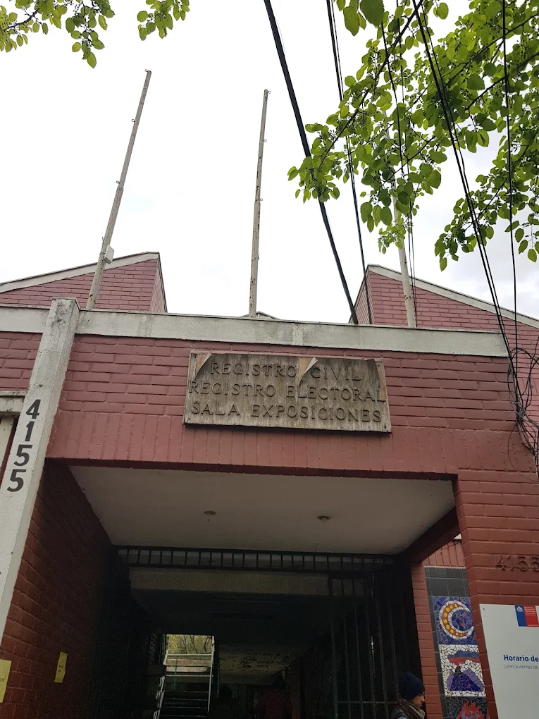 Fachada de la Oficina del Registro Civil en Renca