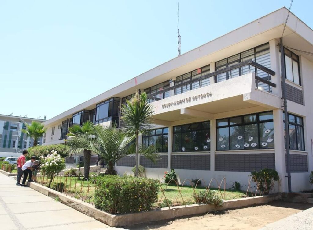 Fachada de la Oficina del Registro Civil en La Ligua