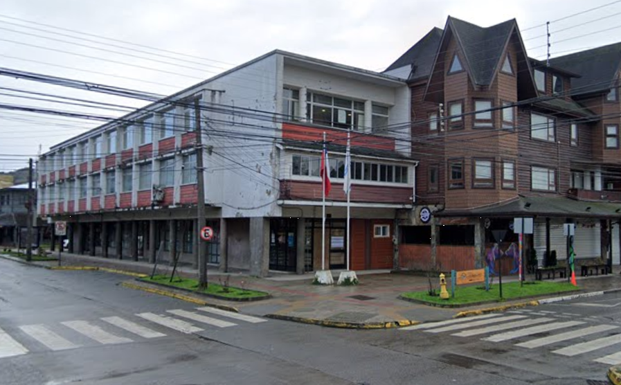 Fachada de la Oficina del Registro Civil en Puerto Varas