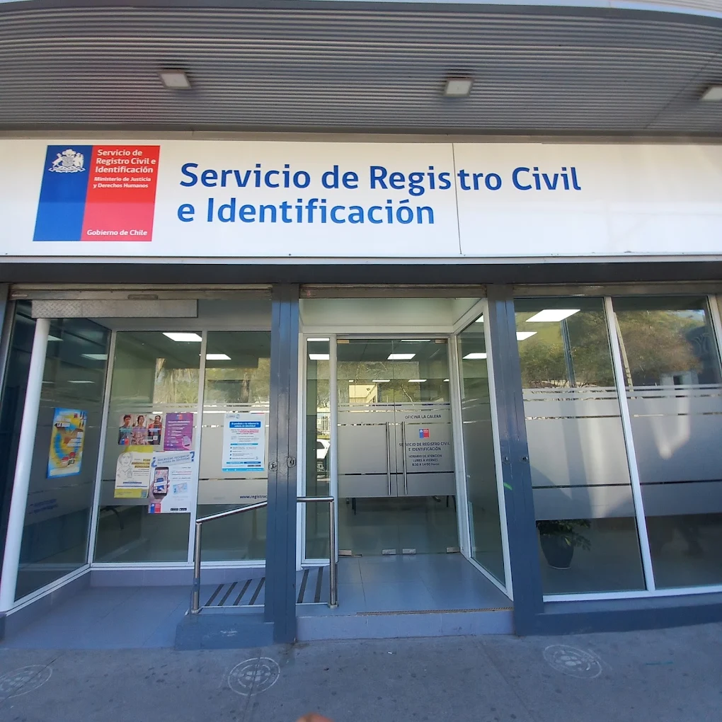 Fachada de la Oficina del Registro Civil en La Calera