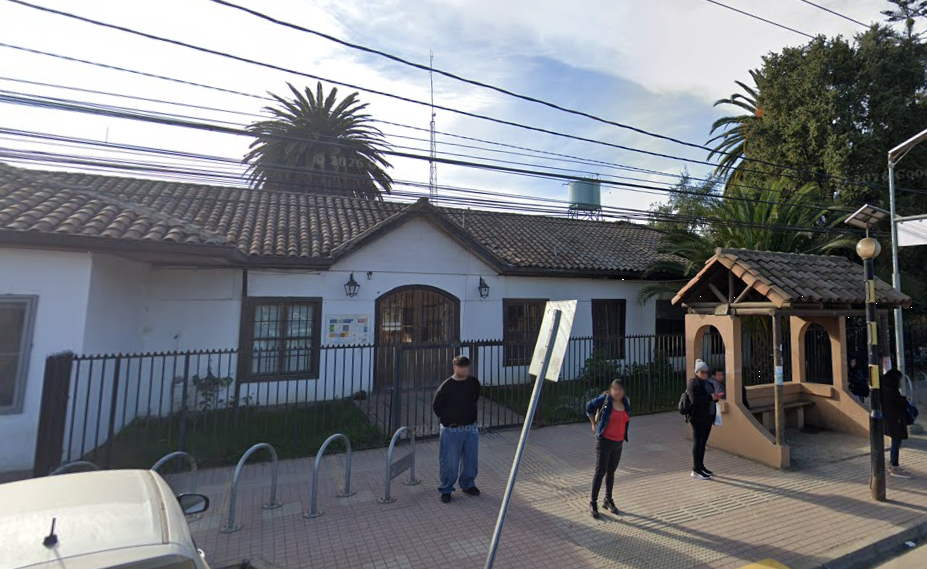 Fachada de la Oficina del Registro Civil en María Pinto